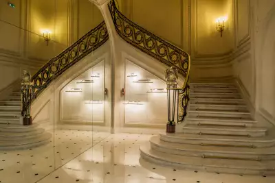 La Maison Champs-Elys&eacute;es
