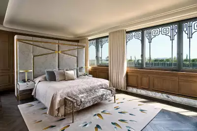 Le Meurice bedrooms