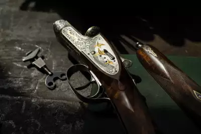 Holland & Holland shotgun
