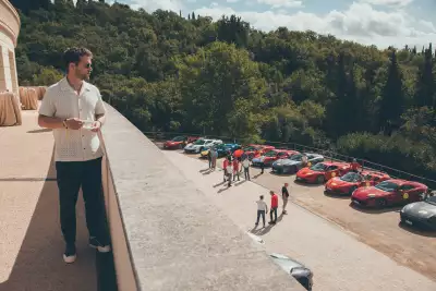 Nick Hendrix and a load of Ferraris