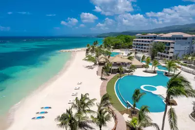 Sandals Dunn's River