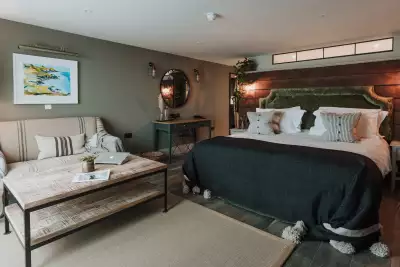 Inside a Suite at Gara Rock