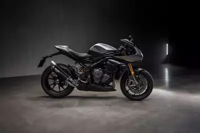 Triumph Speed Triple RR x Breitling Limited