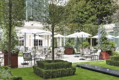 Hotel Le Bristol dining