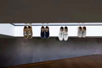 VYN sneakers