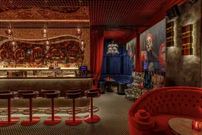 Bar Thirteen