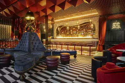 Bar Thirteen