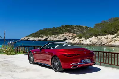 Mercedes-Maybach SL 680 Monogram Series &ndash; Red Ambience edition