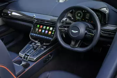 Aston Martin Vanquish Volante close-up