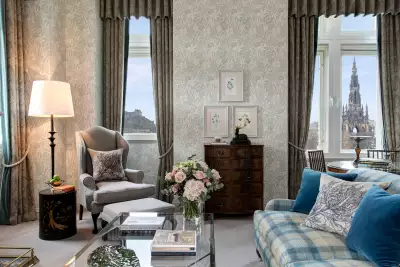 The Balmoral &ndash; a bedroom