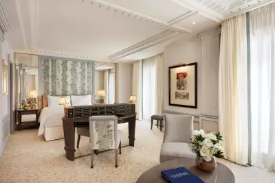 H&ocirc;tel M&eacute;tropole Monte-Carlo bedroom