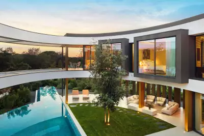 Camiral villa