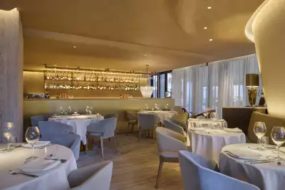 Mazarine restaurant