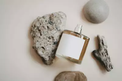 Perfume bottle