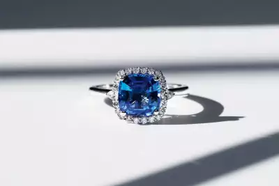 77 Diamonds ring