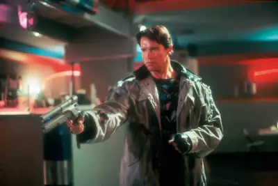 ARNOLD SCHWARZENEGGER as the Terminator