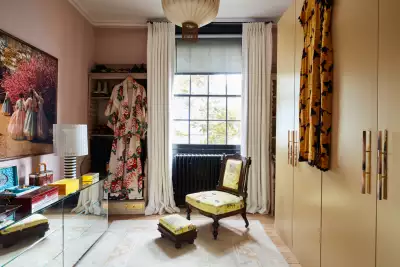 Studio Ashby creates a relaxed and personalised dressing room complete with antiques.