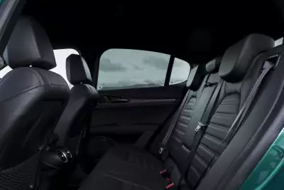 Alfa Romeo Stelvio Quadrifoglio interior