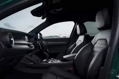 Alfa Romeo Stelvio Quadrifoglio interior
