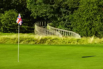 The Grove golf resort and spa &ndash; London's best golf courses