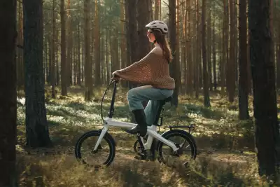 ADO Air Carbon Pro folding e-bike