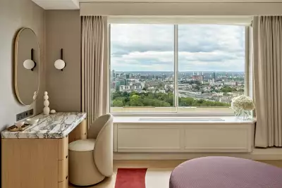 Bedroom at London Hilton on Park Lane