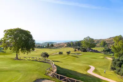 La Cala Short Course