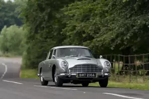 Aston Martin Goldfinger DB5 Continuation