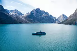 Cloudbreak superyacht to charter Cloudbreak superyacht to charter