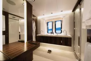 Cloudbreak superyacht to charter Cloudbreak superyacht to charter