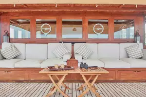 Mischief yacht for charter