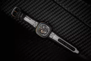 SevenFriday P3C/09 Orange Carbon