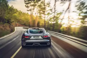 Jaguar F-TYPE P300 Coupé RWD in Eiger Grey