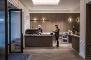 Page 8 hotel London