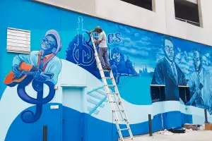Dan Colcer painting