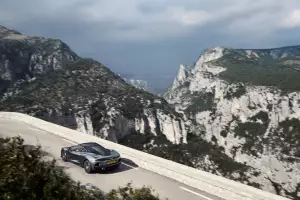 McLaren GT