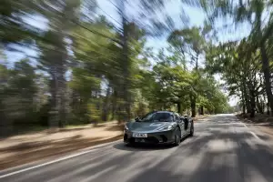 McLaren GT