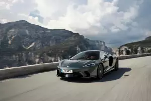 McLaren GT