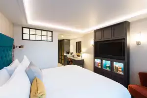 Vintry & Mercer bedroom