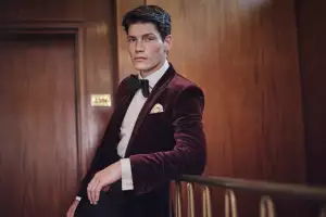 Oliver Brown black tie