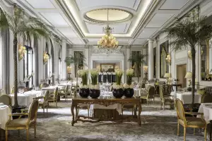 Four Seasons George V Paris