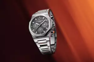 Girard-Perregaux Laureato Chronograph Ti49