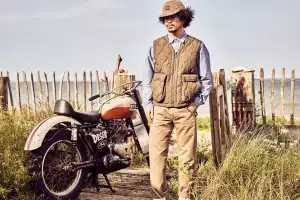 Model wearing Triumph Heritage Ontario Vest