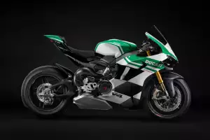 Ducati Panigale V4 Tricolore 1