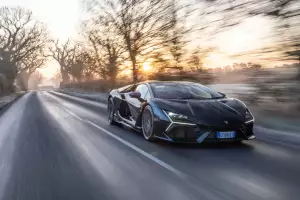 Lamborghini Revuelto