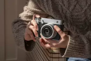 Fujifilm GFX100RF camera