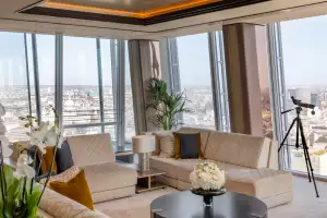 Shangri-La Suite