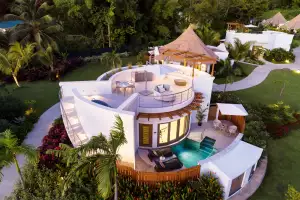Sandals’ Rondoval Butler Sky Villa features a private plunge pool, lush surroundings, and 24-hour VIP butler service.