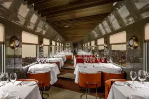 La Dolce Vita Orient Express Restaurant Carriage