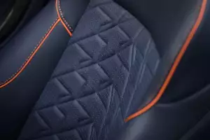 Aston Martin Vanquish Volante close-up